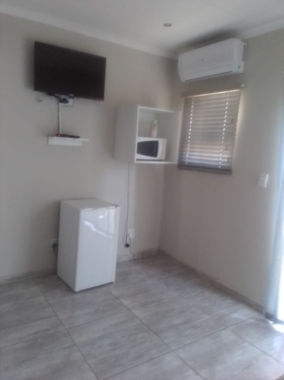 2C3AC943-876D-483E-B4D0-3BB68342C010